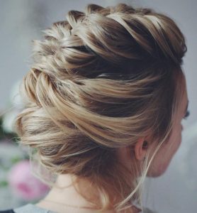 Soehannahall-article-wedding-hairdo-braids
