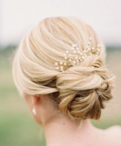 Soehannahall-article-wedding-hairdo-bun