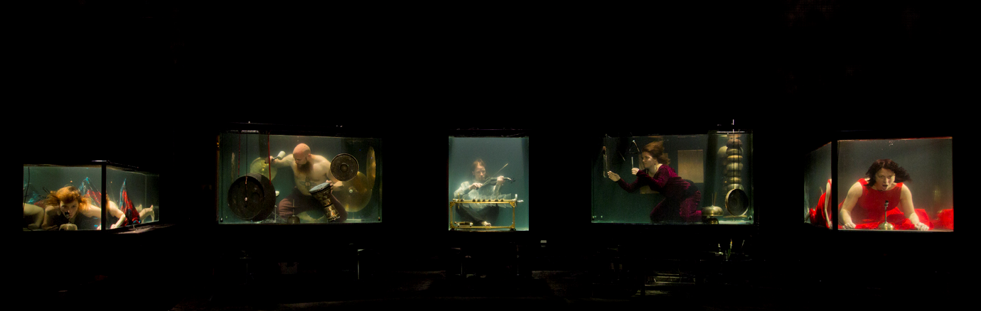 konser musik dalam air