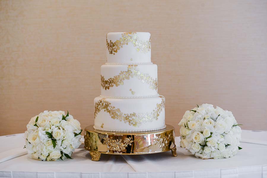 Soehannahall-article-wedding-wedding-cake-ala-timothy