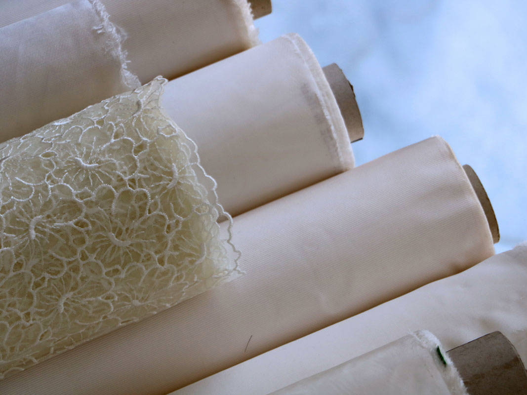 bahan gaun pengantin